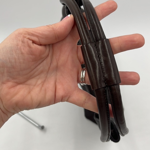 Authentic Gucci Brown Leather Shoulder Bag EUC - Picture 12 of 17